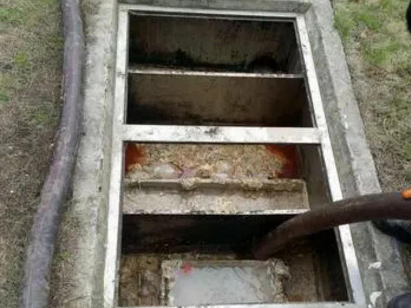 策勒隔油池清理